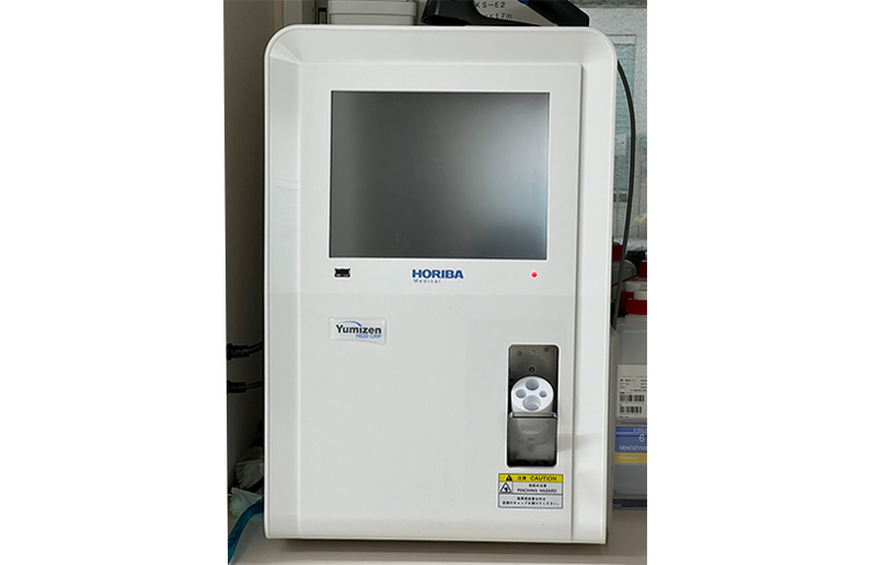 全自動血球計数装置とCRP測定装置